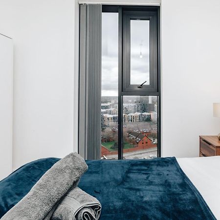 Luxury 2 Bedroom Apartment, Broad Street Бирмингем Экстерьер фото